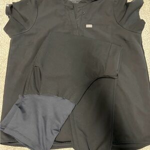 Figs XL maternity scrubs